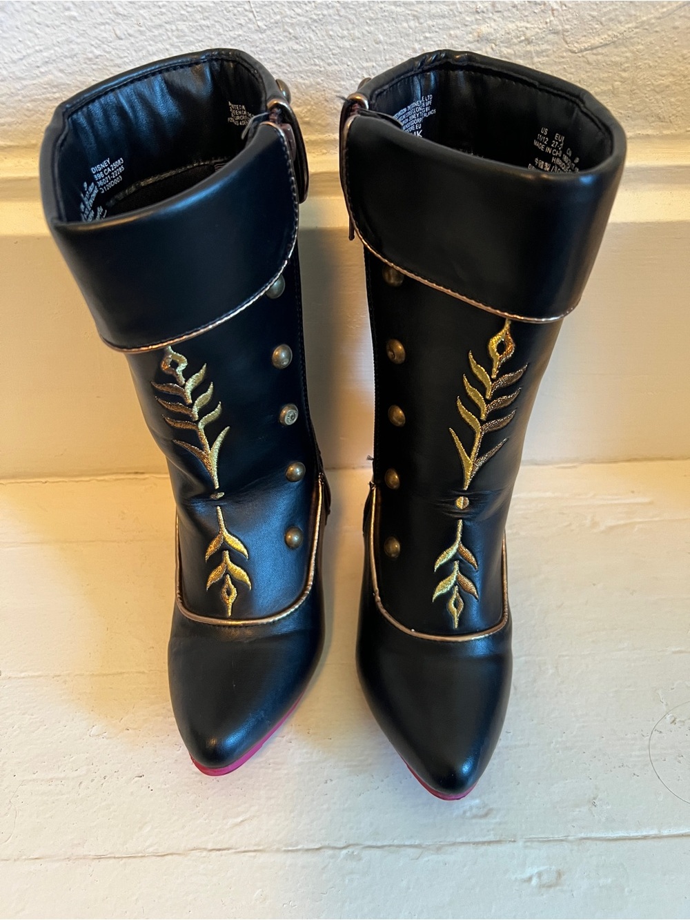 Anna frozen boots size 11/12